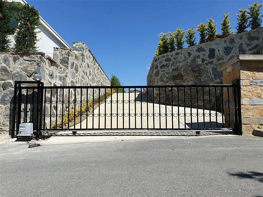 Sürgülü Garaj Kapısı ve Bahçe Kapısı Motoru